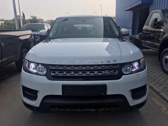 经典越驾SUV 17款路虎揽胜运动动感形象