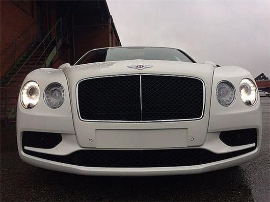 2018款宾利飞驰V8S平行进口新春优惠