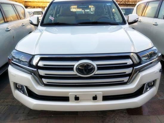 18款新款酷路泽4000价格 港口现车促销