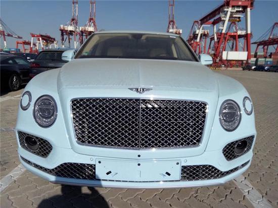 2017款宾利添越W12劲爆澎湃激情来袭