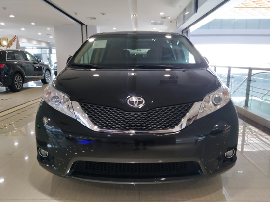 17款丰田塞纳SE 两驱进口商务颜色可选