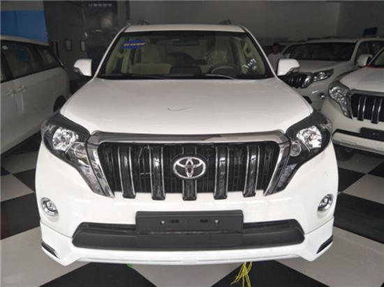 2017款中东版丰田霸道2700丐版优惠万元