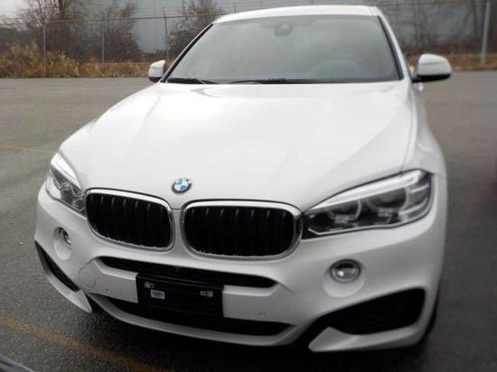 18款宝马X6 3.0TM热卖中 底价限时销售