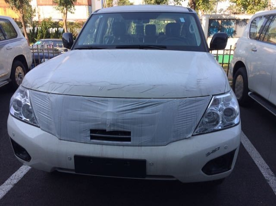 17款日产途乐Y62 现车最低报价颜色丰富