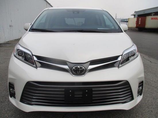 18款加版丰田塞纳性价比不错商务车首选