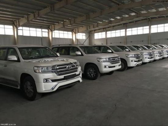 丰田酷路泽4000中东版 年末提车赠改装