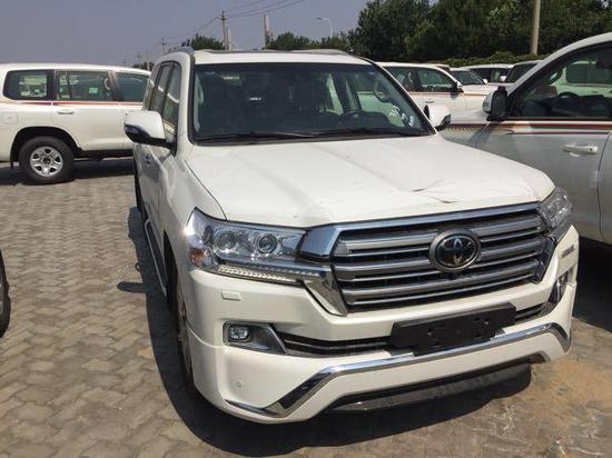 18款中东版酷路泽5700 港口最低优惠多少