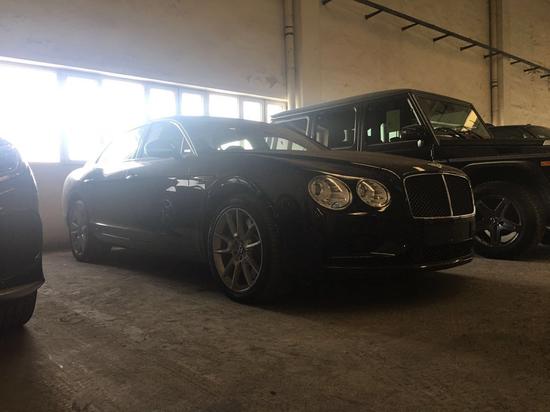 宾利飞驰年终促销老板疯了最新优惠来袭