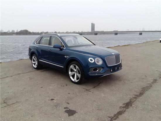 17新款平行进口柴油宾利添越天津港报价