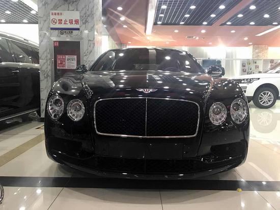 2018款宾利飞驰V8s 年末优惠直降10万元