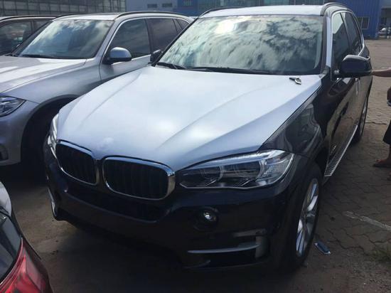 17款宝马X5现车促销 津港优惠大酬宾