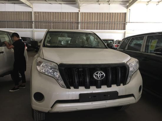 2017款丰田霸道2700中东版底价莫失良机