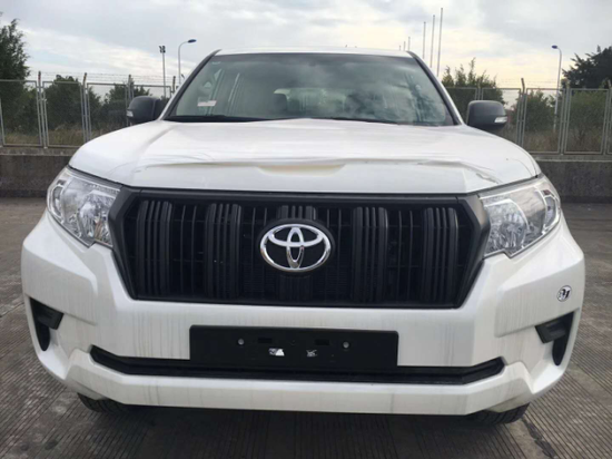 丰田霸道2700中东版多功能数据显示屏