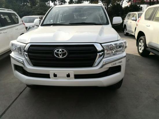 18款丰田酷路泽4000优惠 新车实拍详解