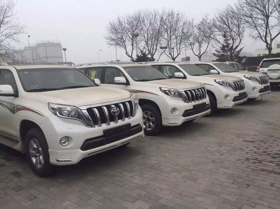 丰田霸道4000现车大量到港年底优惠促销