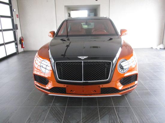 2018款宾利添越V8柴油添越性价比更占优