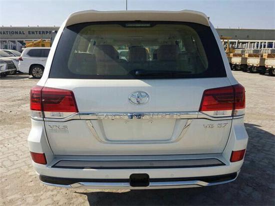 18款酷路泽5700 现车在售 欢迎致电