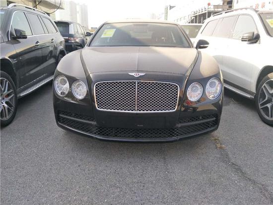 2018款宾利飞驰V8S 大气的商务范儿