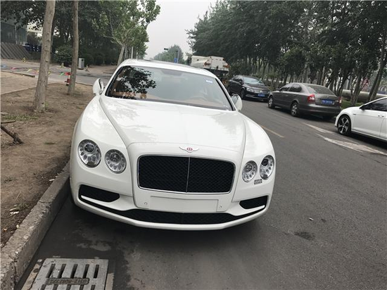 2018款宾利飞驰V8S 天津进口车优惠行情