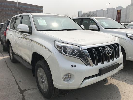 2017款酷路泽4000 硬朗SUV最新报价现车