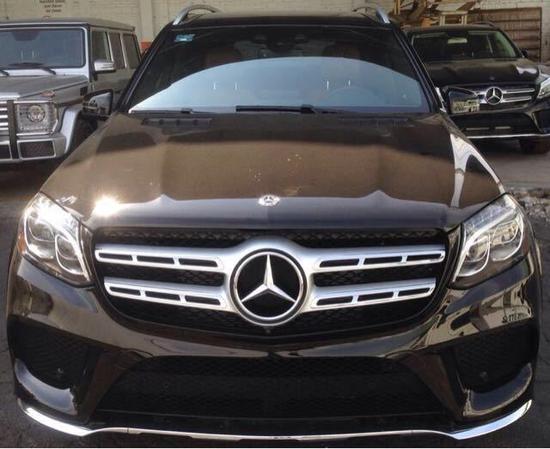 2017款奔驰GLS500现车在店配置限时热卖