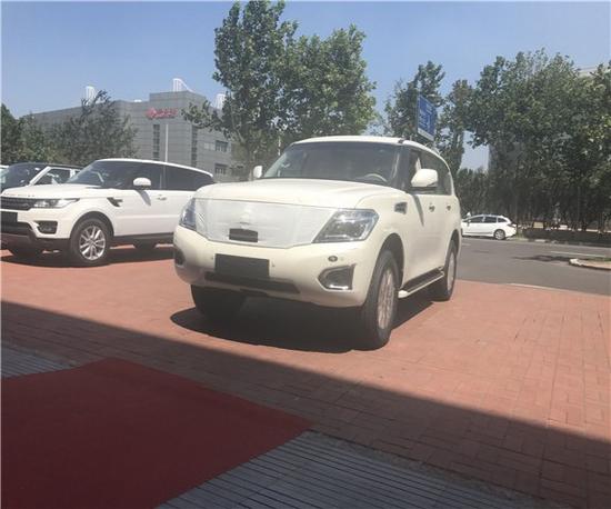 18款日产途乐现车充足 颜色可选促销价