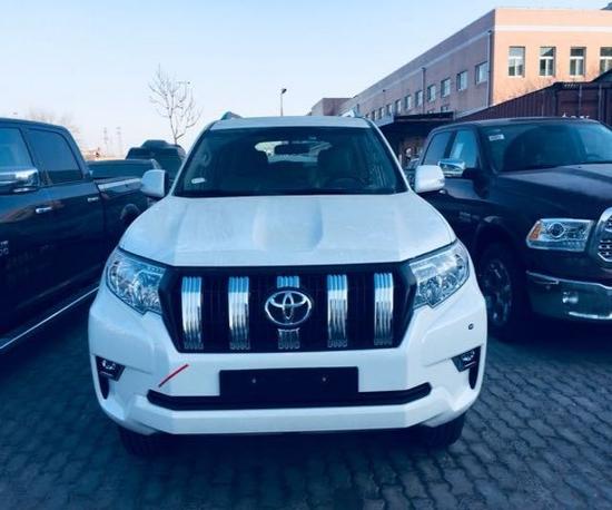 2018款中东版丰田霸道2700现车火爆开售