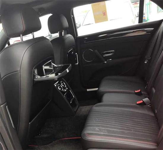 2018款宾利飞驰V8S当天开票新春开豪车