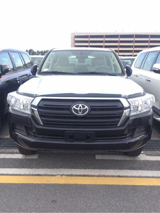 18款丰田酷路泽4000丐版特惠 现车促销