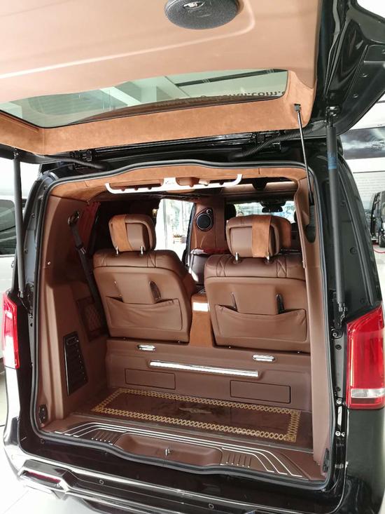 最新款奔驰V260动感时尚 奢华体验