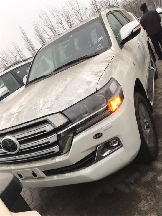 18款中东版丰田酷路泽4000天津最新报价