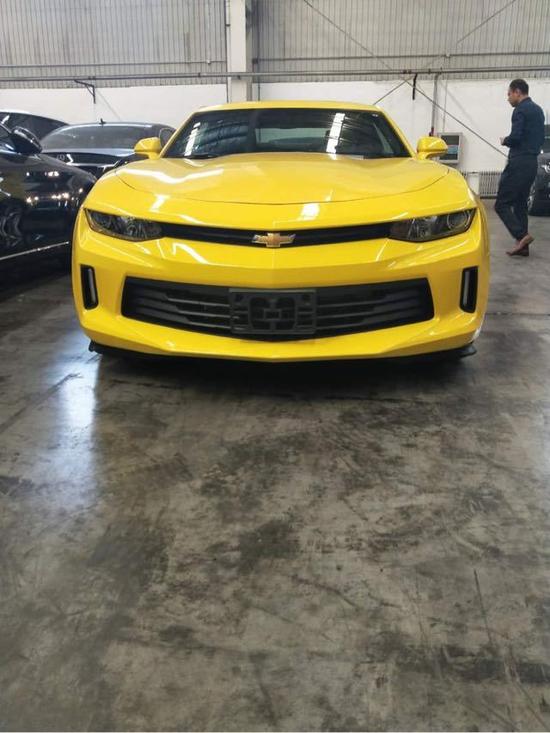 17款雪佛兰科迈罗 加版大黄蜂新年最低价