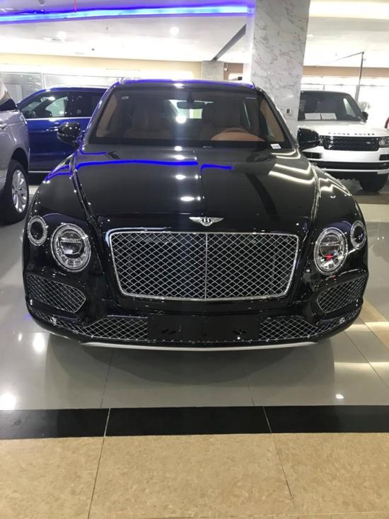 18款宾利添越现车4.0T 平行进口最新报价