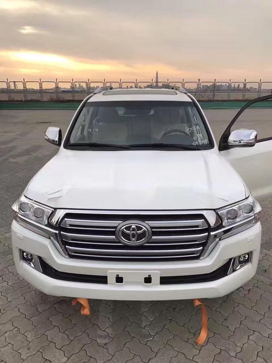 17款丰田酷路泽4000 中东陆巡真情放送