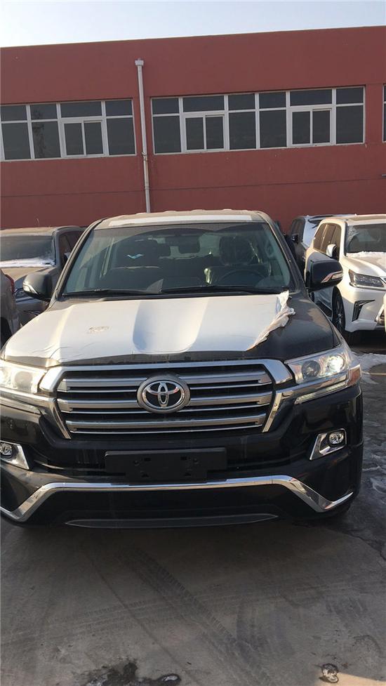 2018款酷路泽4000黑豹行动为你量身打造