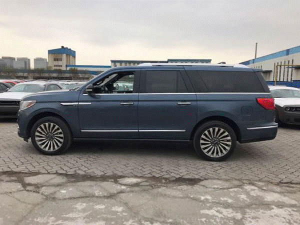 领航员3.5T四驱长轴Reserve特价大放送