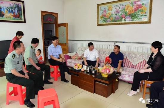 北辰区预计将为1.2万军人家庭悬挂光荣牌