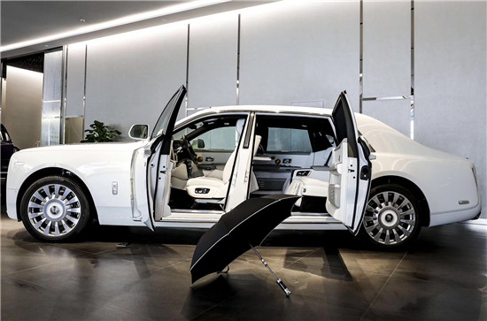 劳斯莱斯幻影辉煌人生加冕 豪驾专享特惠