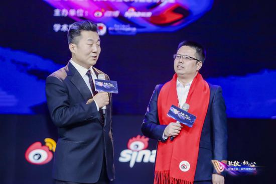 对谈：侯锷与@问政银川