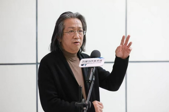 天津市美术家协会副主席、天津人民美术出版社社长李毅峰致词