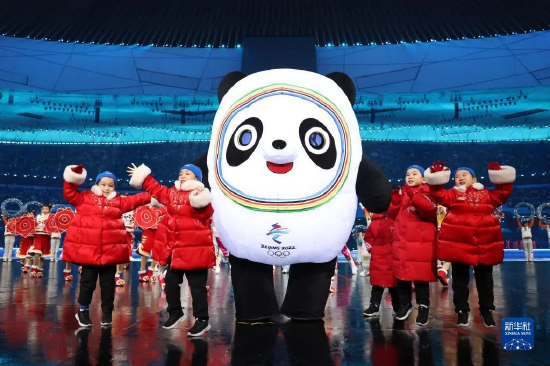 1月22日，演员在北京冬奥会开幕式彩排表演中 新华社记者 许雅楠 摄