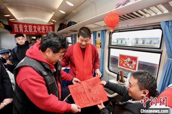 天津：春運歸途“年味”足