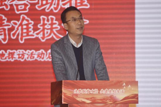 甘肃省天水市清水县供销联社主任张伟