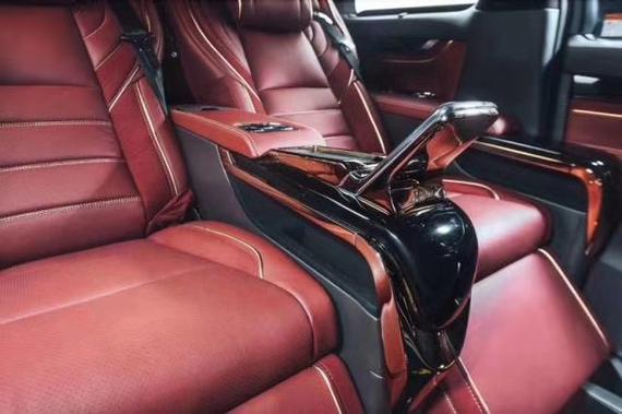 20款丰田威尔法四座蒙娜丽莎版全国销售