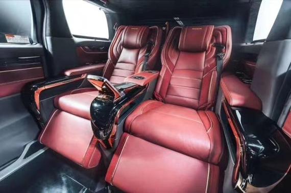 20款丰田威尔法四座蒙娜丽莎版全国销售