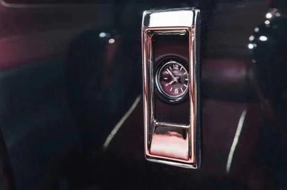 20款丰田威尔法四座蒙娜丽莎版全国销售