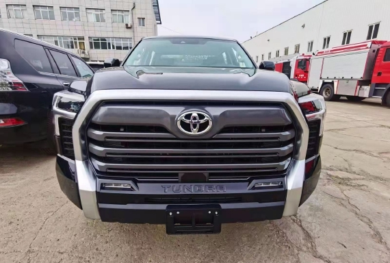 2022款丰田坦途3.5T LTD皮卡底价让利