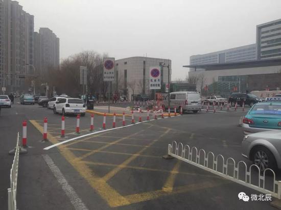 北辰集中治理第二儿童医院周围违章车辆