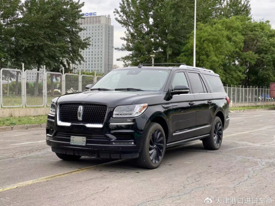 23款林肯领航员长轴版 现车特价优惠