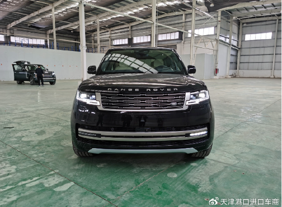 23款路虎揽胜3.0柴油版现车特价优惠